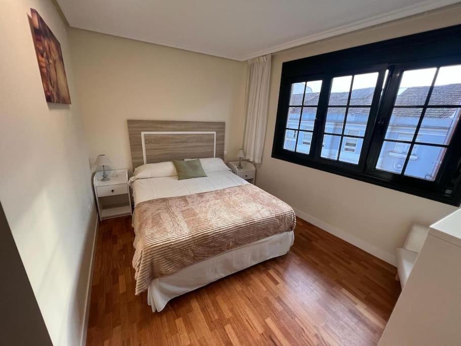 Casa Con Terraza En El Casco Betanzos Exterior foto