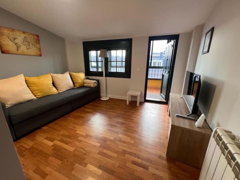 Casa Con Terraza En El Casco Betanzos Exterior foto