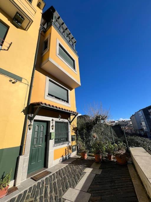 Casa Con Terraza En El Casco Betanzos Exterior foto